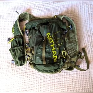 Nathan Trail Mix 12L Hydration Pack